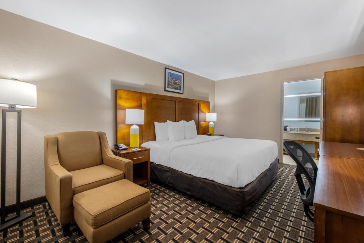 Inn Comfort Downtown - Music Center 3*