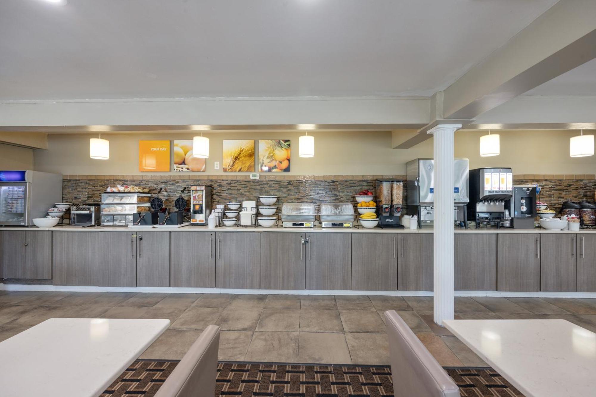 Comfort Downtown - Music Center Inn 3*