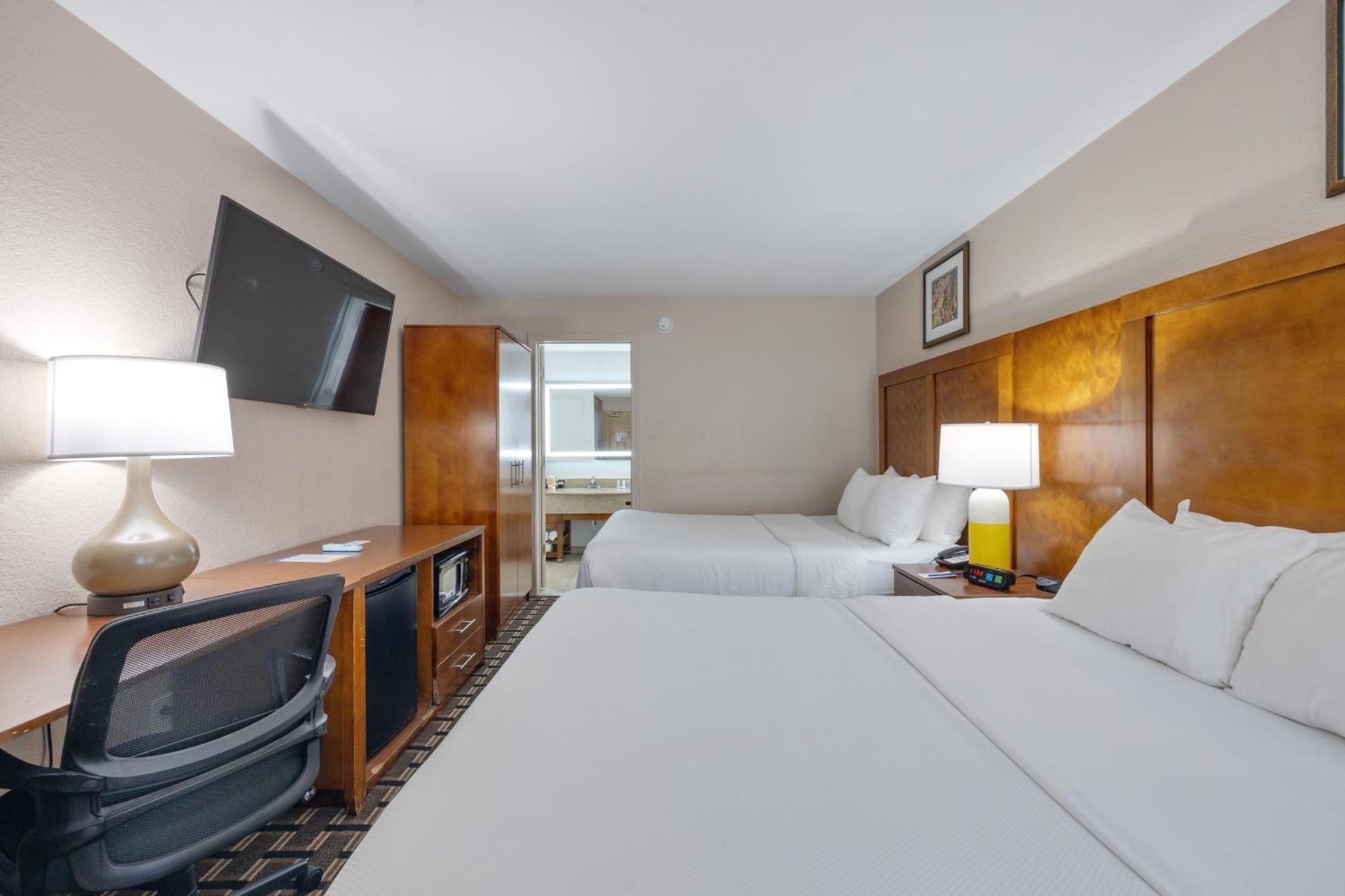 Inn Comfort Downtown - Music Center 3*